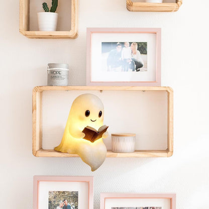 Reading Ghost Lamp