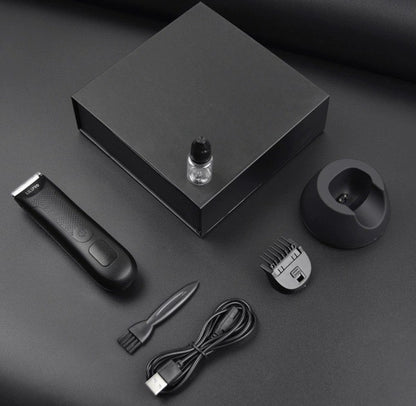 TrimUp 2.0 elektrisk hårtrimmer för män med digital display, precisionsblad, justerbart kamhuvud, rengöringsborste, oljeflaska och USB-laddkabel.