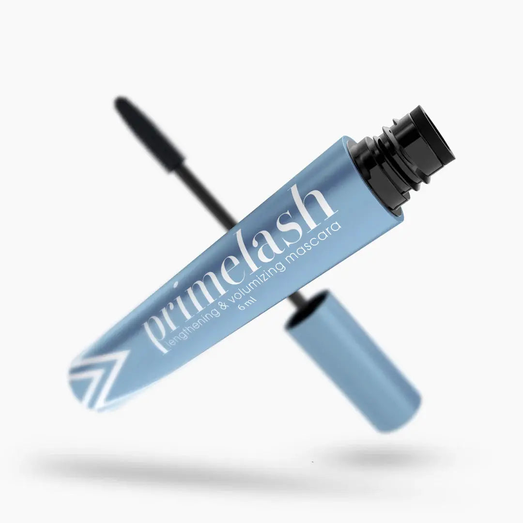 PrimeLash mascara med borste i ljusblå förpackning